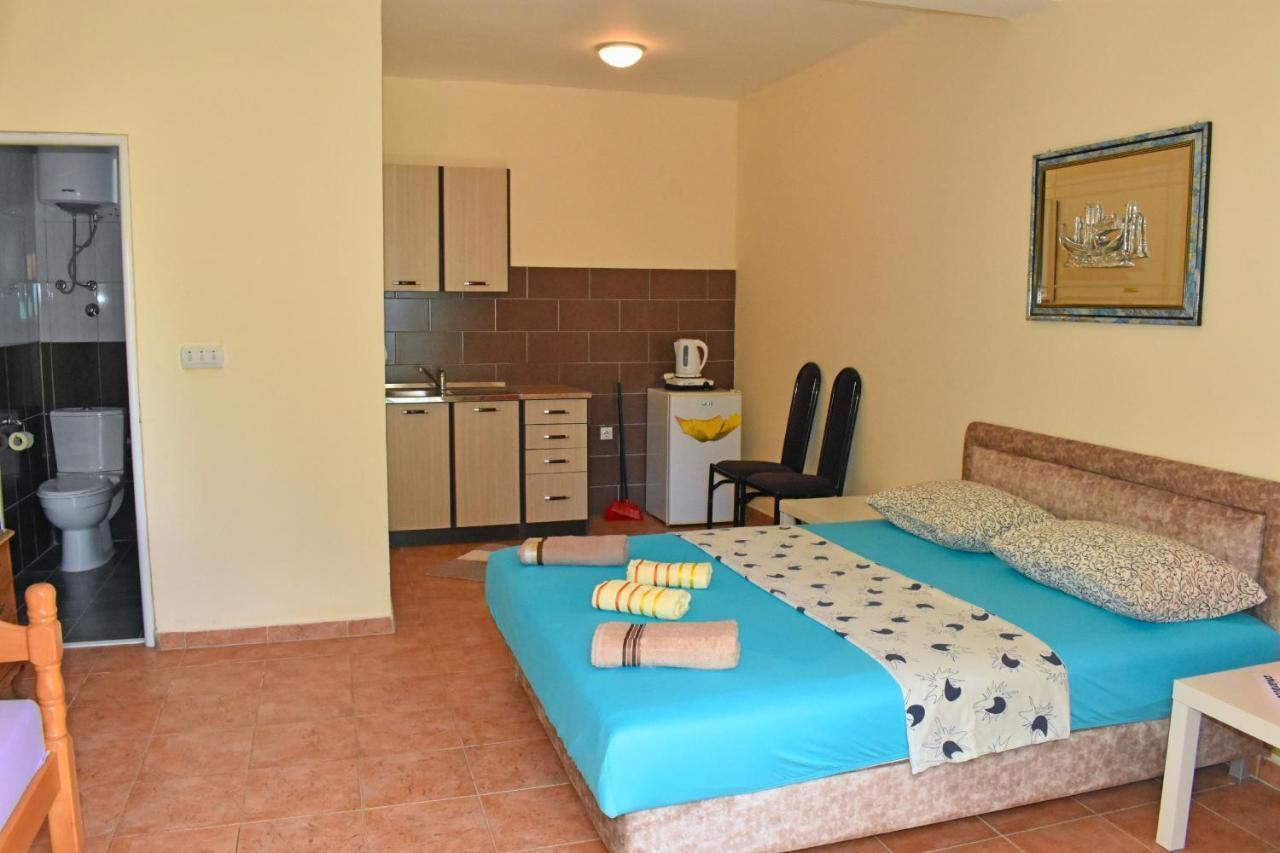 Riverside Apartments Chiara Ulcinj Eksteriør bilde
