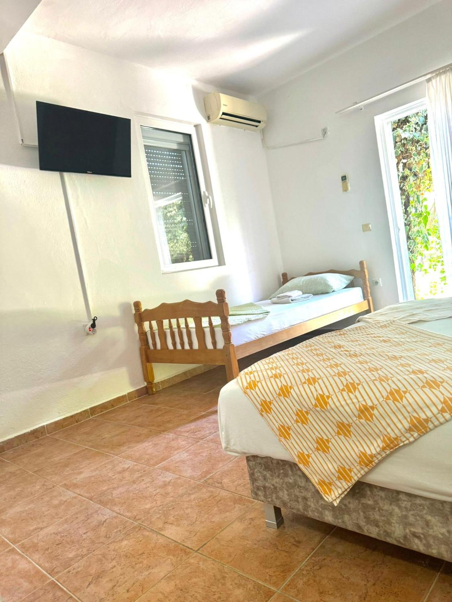 Riverside Apartments Chiara Ulcinj Eksteriør bilde